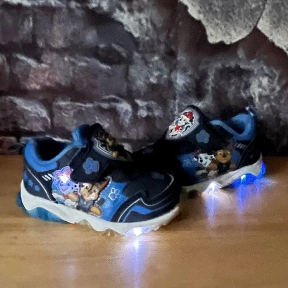 Nickelodeon Boys Paw Patrol Light Up Sneakers Toddler Size 7 - Picture 10 of 11